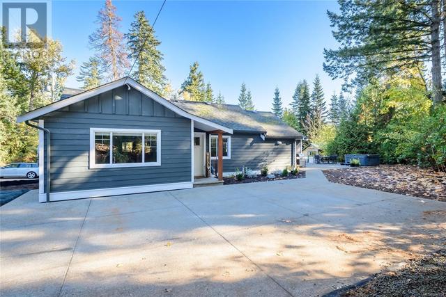 3671 Thomson Rd, House detached with 3 bedrooms, 3 bathrooms and 8 parking in Comox Valley A BC | Image 25