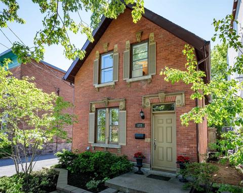 172 Greenfield Ave, House detached with 3 bedrooms, 3 bathrooms and 2 parking in Ottawa ON | Card Image