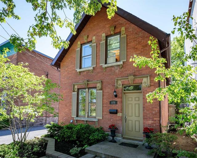 172 Greenfield Ave, House detached with 3 bedrooms, 3 bathrooms and 2 parking in Ottawa ON | Image 1