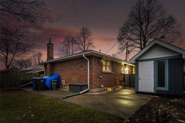 10 Brighton St, House detached with 3 bedrooms, 2 bathrooms and 3 parking in Guelph ON | Image 22