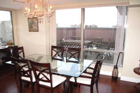 uph1 - 25 Fairview Rd W, Condo with 3 bedrooms, 3 bathrooms and 2 parking in Mississauga ON | Image 3