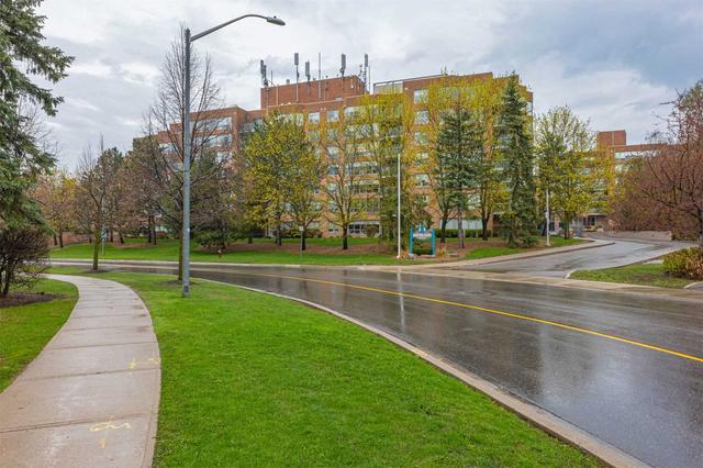 308 - 14924 Yonge St, Condo with 2 bedrooms, 1 bathrooms and 1 parking in Aurora ON | Image 1