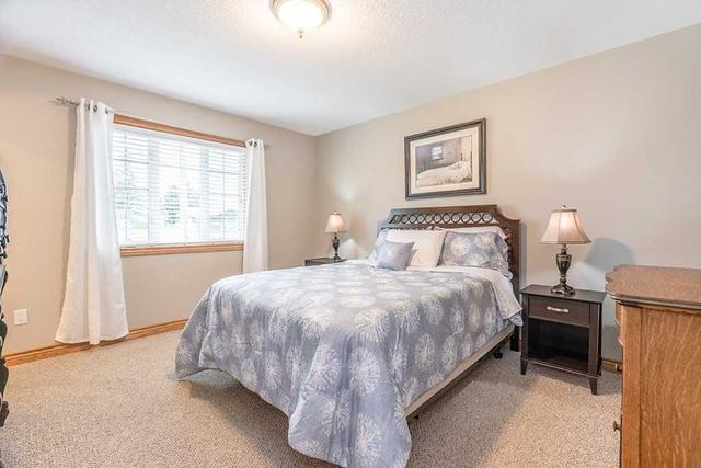 9289 Highway 12, House detached with 2 bedrooms, 2 bathrooms and 60 parking in Oro Medonte ON | Image 4