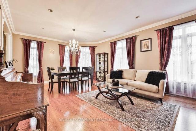 108 Danielson Crt, House detached with 4 bedrooms, 4 bathrooms and 7 parking in Mississauga ON | Image 38