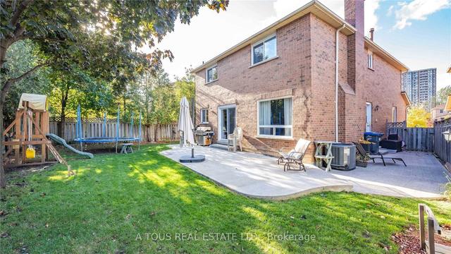 41 Blackmere Circ, House detached with 3 bedrooms, 4 bathrooms and 4 parking in Brampton ON | Image 8
