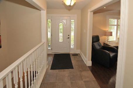 835 Hemlock Dr, House detached with 3 bedrooms, 2 bathrooms and 5 parking in Milton ON | Image 2