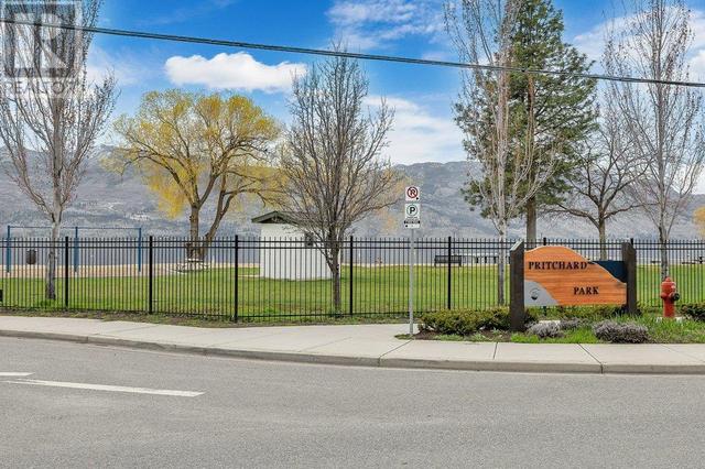 1566 Pritchard Drive, House detached with 6 bedrooms, 2 bathrooms and 4 parking in West Kelowna BC | Image 14