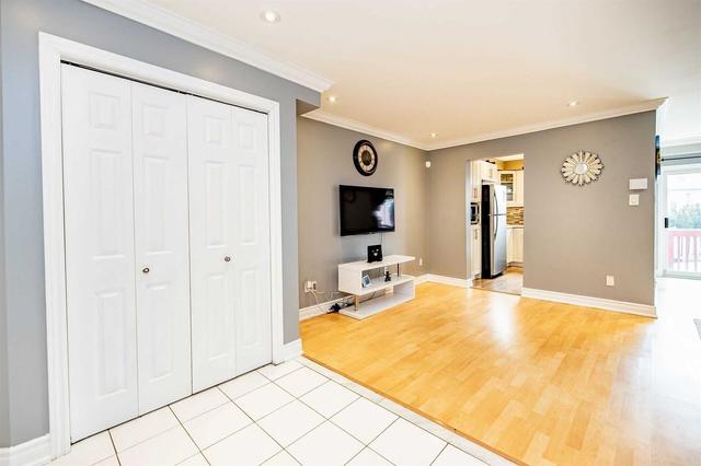5 Tawn Cres, House attached with 3 bedrooms, 3 bathrooms and 3 parking in Ajax ON | Image 37