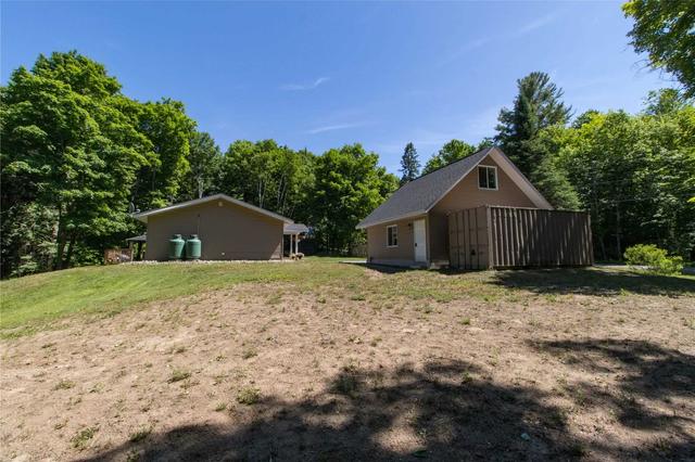 50 Hughes Rd, House detached with 2 bedrooms, 1 bathrooms and 6 parking in Huntsville ON | Image 23