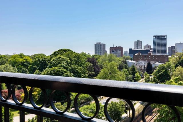 802 - 97 Lawton Blvd, Condo with 2 bedrooms, 2 bathrooms and 1 parking in Toronto ON | Image 18