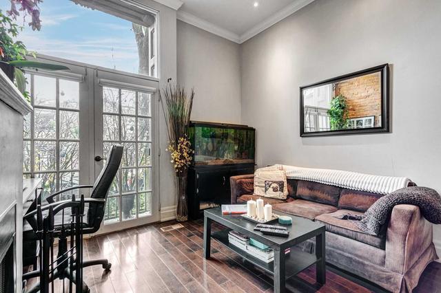 364 Dundas St E, Townhouse with 2 bedrooms, 2 bathrooms and 1 parking in Toronto ON | Image 12