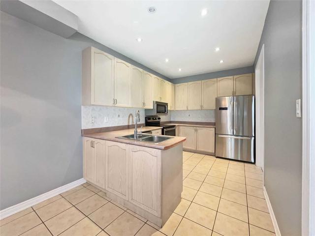 119 Guery Cres, House detached with 4 bedrooms, 4 bathrooms and 5 parking in Vaughan ON | Image 3