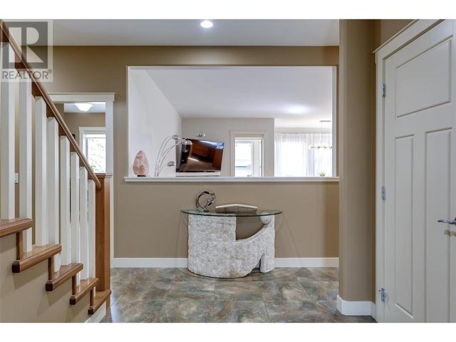 2841 Bentley Road, House detached with 6 bedrooms, 3 bathrooms and 4 parking in West Kelowna BC | Image 6