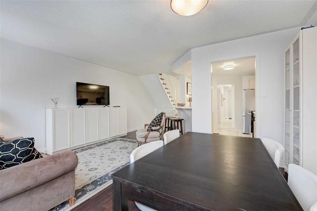 15 - 2385 Fifth Line W, Townhouse with 2 bedrooms, 4 bathrooms and 2 parking in Mississauga ON | Image 3