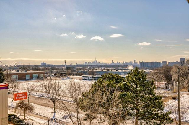 7 Collip Pl, House attached with 4 bedrooms, 4 bathrooms and 2 parking in Toronto ON | Image 28