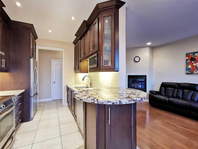 72 Regatta Ave, House detached with 4 bedrooms, 4 bathrooms and 4 parking in Richmond Hill ON | Image 5