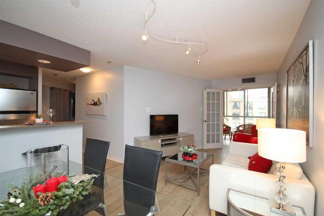 628 - 801 King St W, Condo with 2 bedrooms, 2 bathrooms and 1 parking in Toronto ON | Image 4