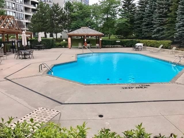 1013 - 12 Laurelcrest St, Condo with 2 bedrooms, 2 bathrooms and 2 parking in Brampton ON | Image 15