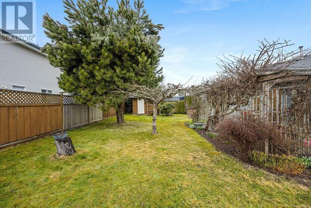 1746 Valley View Dr, House detached with 3 bedrooms, 2 bathrooms and 4 parking in Courtenay BC | Image 36
