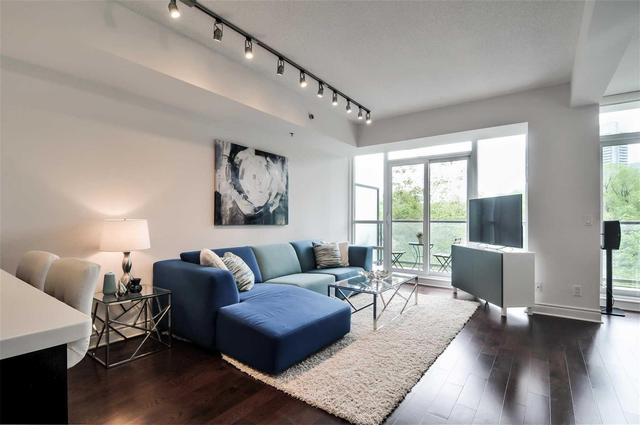 Th3 - 2230 Lake Shore Blvd W, Townhouse with 2 bedrooms, 3 bathrooms and 1 parking in Toronto ON | Image 2