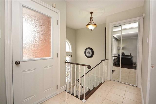 208 Meadows Blvd, House semidetached with 3 bedrooms, 2 bathrooms and 3 parking in Mississauga ON | Image 3