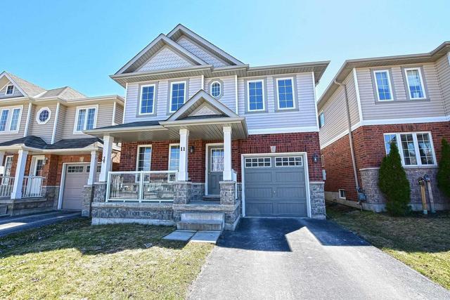 11 Pearl Dr, House detached with 3 bedrooms, 2 bathrooms and 1 parking in Orillia ON | Image 1