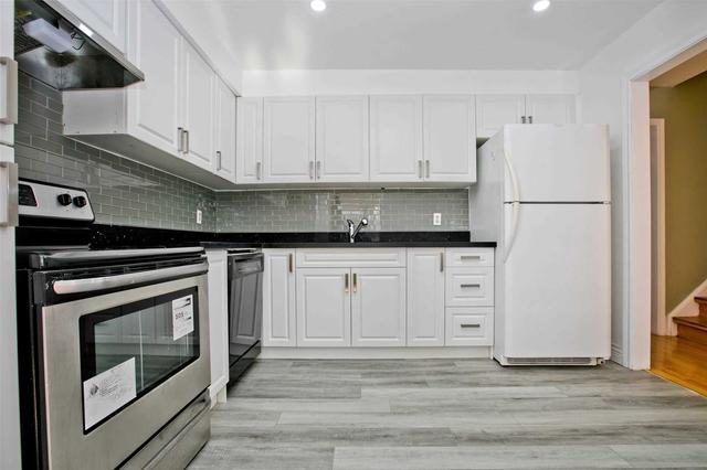 147 - 270 Timberbank Blvd, Townhouse with 3 bedrooms, 4 bathrooms and 2 parking in Toronto ON | Image 23