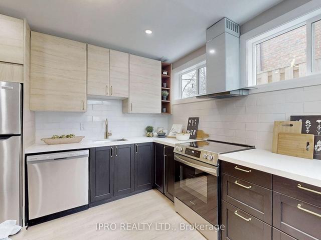 291 Harvie Ave, House semidetached with 2 bedrooms, 2 bathrooms and 2 parking in Toronto ON | Image 24