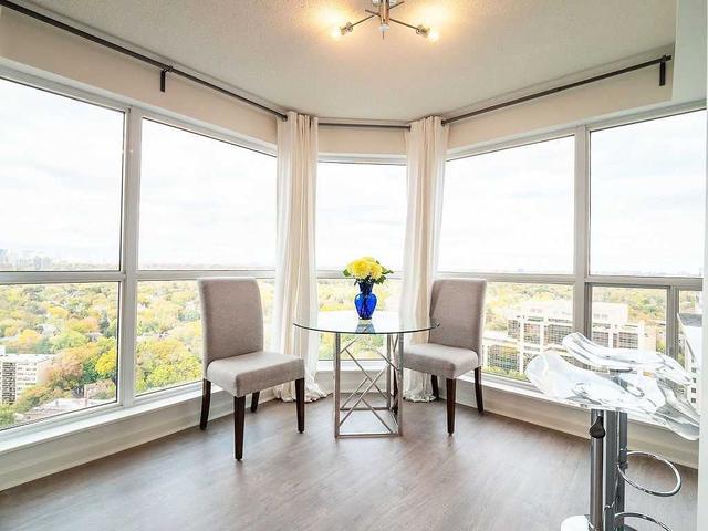 2805 - 8 Park Rd, Condo with 2 bedrooms, 2 bathrooms and 2 parking in Toronto ON | Image 14