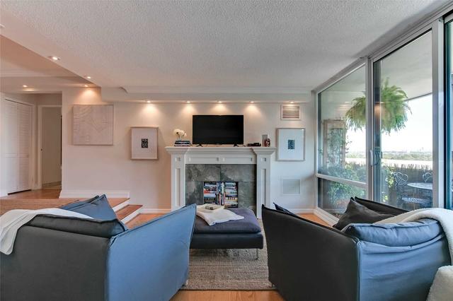 1807 - 260 Scarlett Rd, Condo with 1 bedrooms, 1 bathrooms and 1 parking in Toronto ON | Image 34