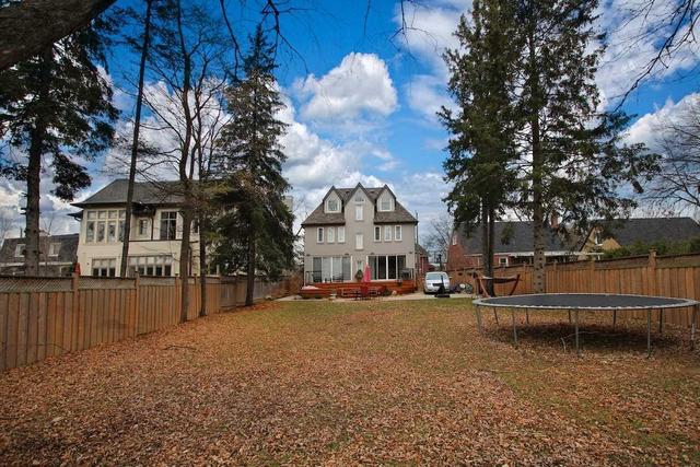 107 Yorkview Dr, House detached with 3 bedrooms, 5 bathrooms and 4 parking in Toronto ON | Image 38