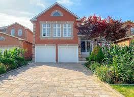 7 Symphony Gate, House detached with 4 bedrooms, 4 bathrooms and 4 parking in Markham ON | Image 1