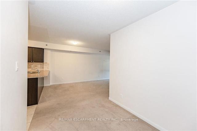 104 - 3060 Rotary Way, Condo with 1 bedrooms, 1 bathrooms and 2 parking in Burlington ON | Image 13