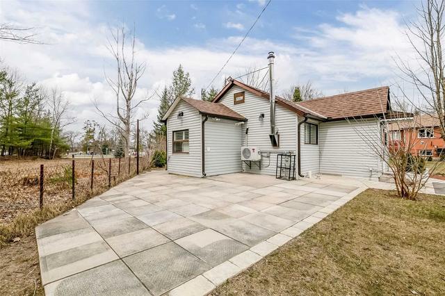 76 Forest Ave, House detached with 2 bedrooms, 1 bathrooms and 3 parking in Wasaga Beach ON | Image 24
