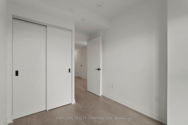2409 - 36 Zorra St, Condo with 2 bedrooms, 2 bathrooms and 1 parking in Toronto ON | Image 3