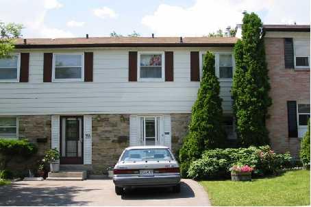 80 Crab Appleway, Townhouse with 3 bedrooms, 2 bathrooms and 1 parking in Toronto ON | Image 1