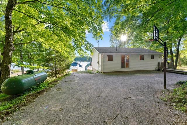 25 Fire Route 296, House detached with 4 bedrooms, 1 bathrooms and 6 parking in Trent Lakes ON | Image 30