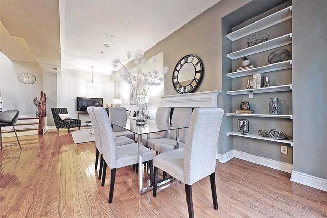 th 6 - 1 Rean Dr, Townhouse with 2 bedrooms, 3 bathrooms and 2 parking in Toronto ON | Image 3