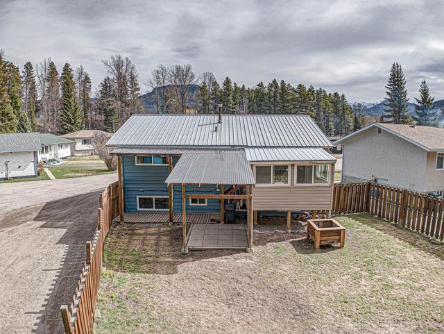 307 Lodgepole Place, House detached with 4 bedrooms, 2 bathrooms and null parking in Sparwood BC | Image 39