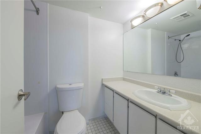1112 - 2871 Richmond Road, Condo with 2 bedrooms, 2 bathrooms and 1 parking in Ottawa ON | Image 14