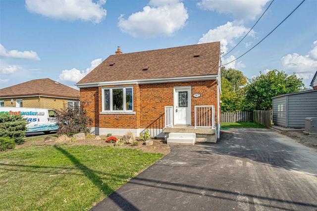 747 Upper Gage Ave, House detached with 3 bedrooms, 2 bathrooms and 4 parking in Hamilton ON | Image 12