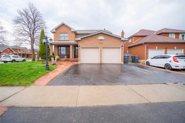 64 Brookfield Crt, House detached with 4 bedrooms, 4 bathrooms and 4 parking in Brampton ON | Image 1