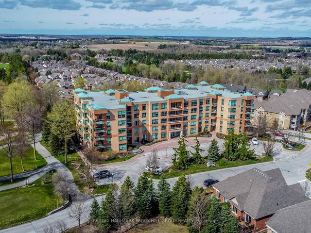 107 - 4 Briar Hill Hts, Condo with 2 bedrooms, 2 bathrooms and 2 parking in New Tecumseth ON | Image 9