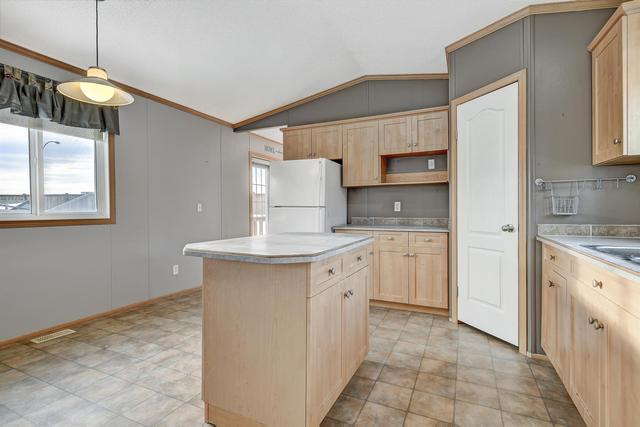 8930 91 Street, House detached with 3 bedrooms, 2 bathrooms and 2 parking in Greenview No. 16 AB | Image 2