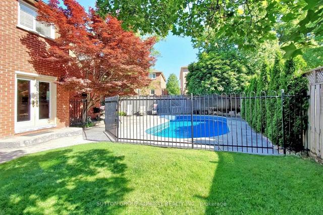 222 Rose Green Dr, House detached with 5 bedrooms, 4 bathrooms and 6 parking in Vaughan ON | Image 21