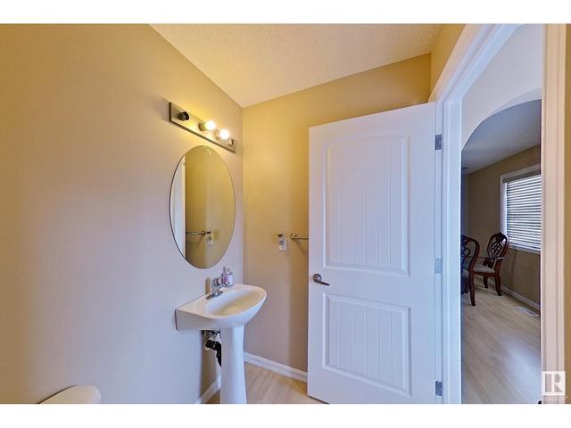 134 63 St Sw, House detached with 3 bedrooms, 2 bathrooms and null parking in Edmonton AB | Image 16