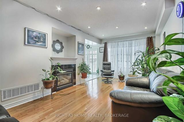 18 Highwood Rd, House detached with 4 bedrooms, 3 bathrooms and 4 parking in Brampton ON | Image 15