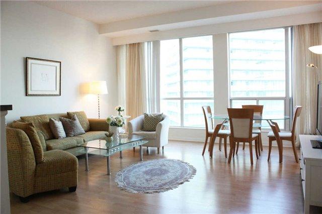 uph 17 - 23 Lorraine Dr, Condo with 2 bedrooms, 3 bathrooms and 2 parking in Toronto ON | Image 12
