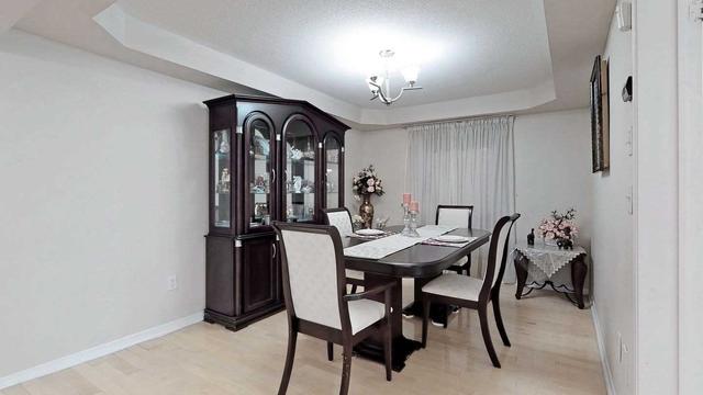 11 Quietbrook Cres, House detached with 4 bedrooms, 4 bathrooms and 4 parking in Toronto ON | Image 3