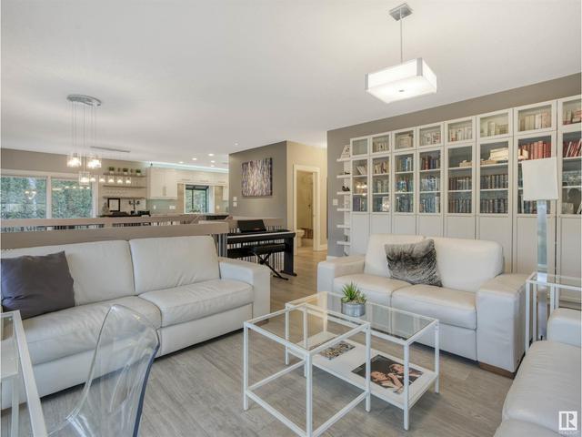 84 Valleyview Cr Nw, House detached with 6 bedrooms, 3 bathrooms and null parking in Edmonton AB | Image 8